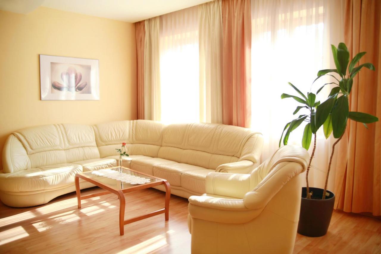 Hotel Dream Trnava Dış mekan fotoğraf