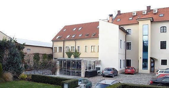 Hotel Dream Trnava Dış mekan fotoğraf